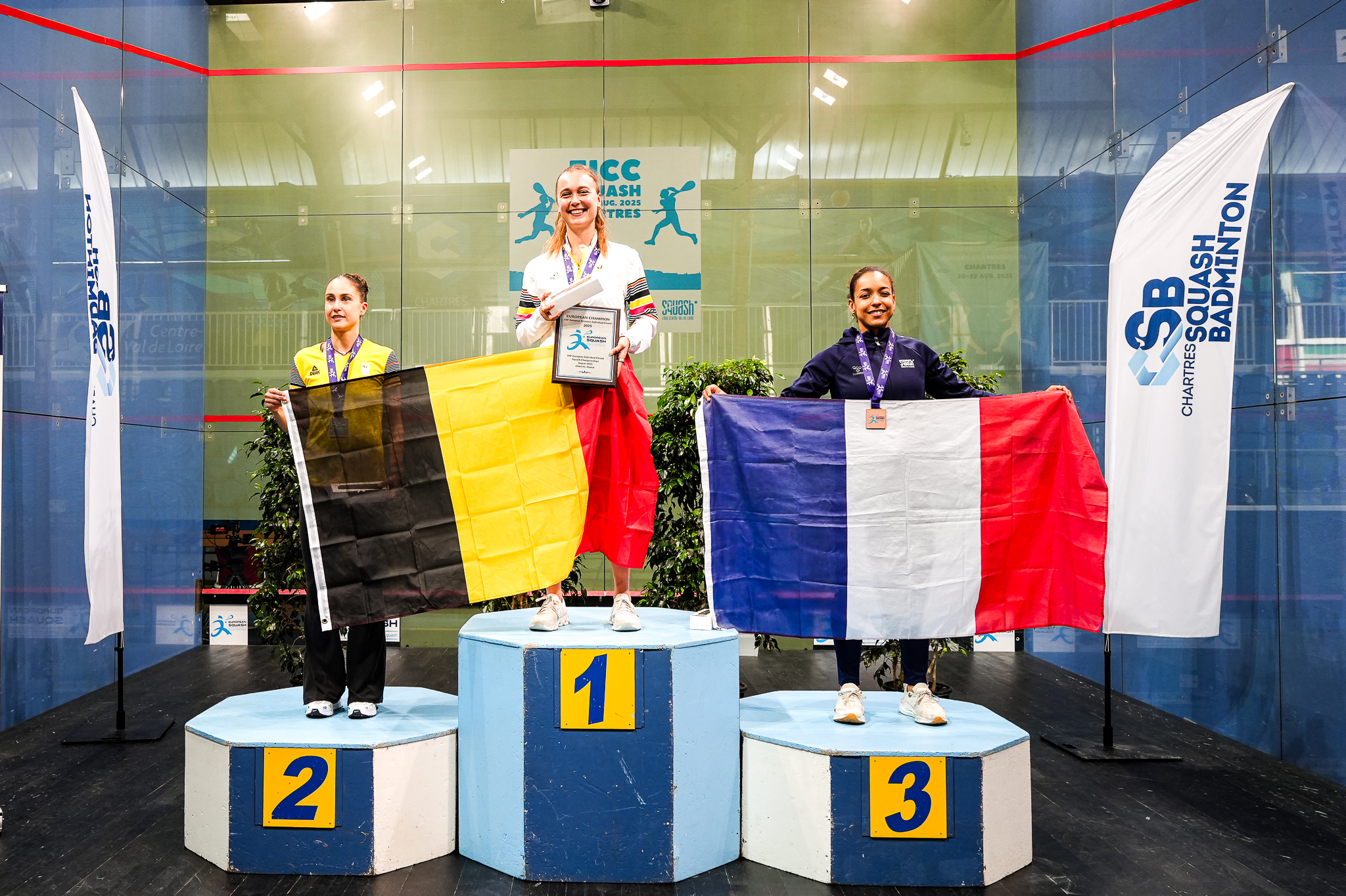 Podium F